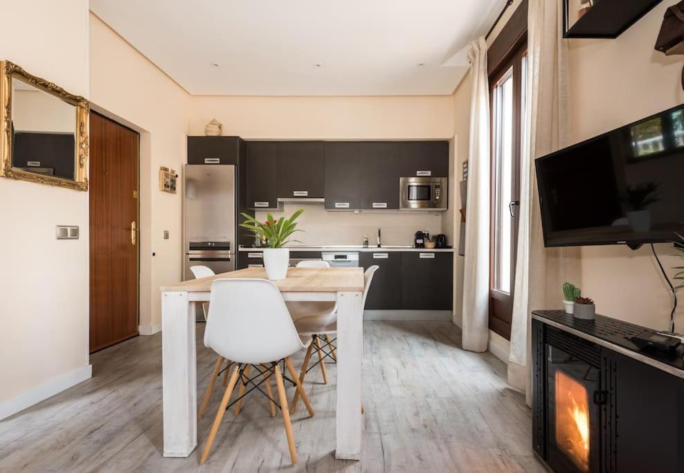 Atico Con Terraza Y Chimenea Junto A Universidad Alcalá de Henares Dış mekan fotoğraf